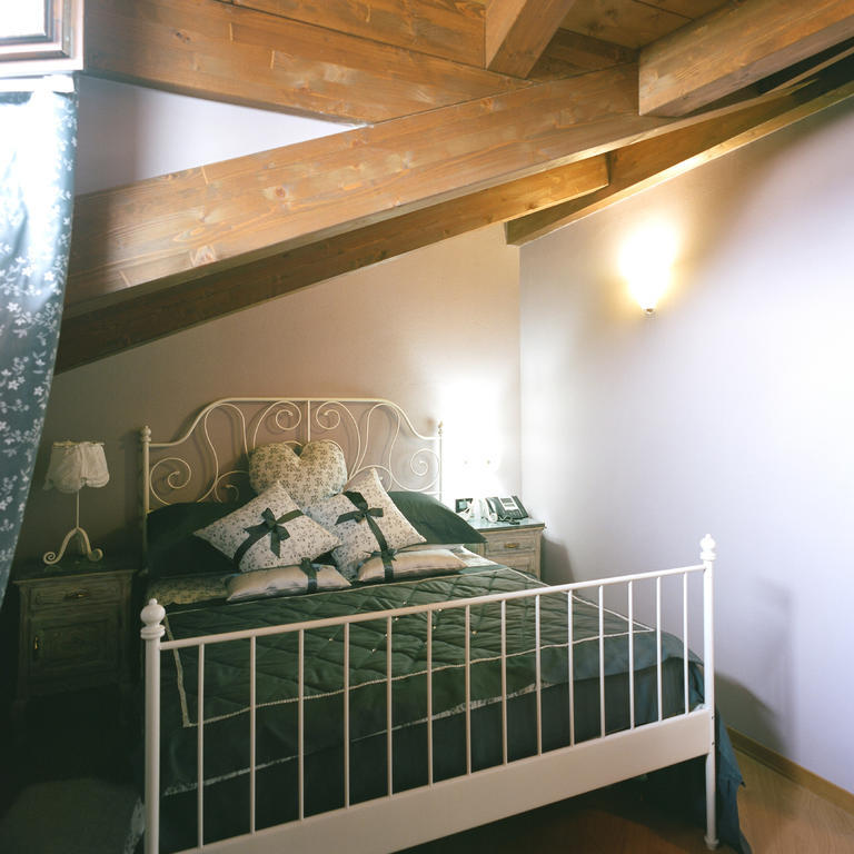 Tenuta Roletto Cuceglio Zimmer foto