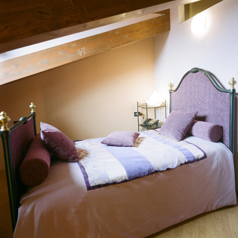 Tenuta Roletto Cuceglio Zimmer foto